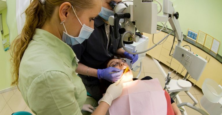Пермь лечение зуба под микроскопом